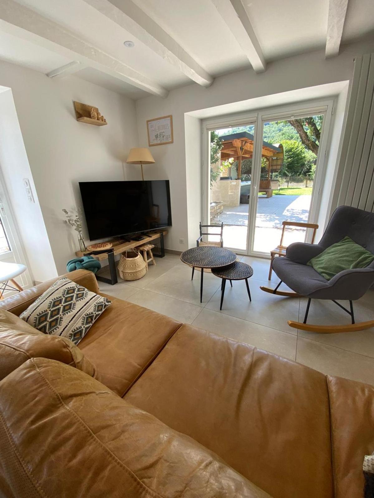 Gite Le Recoules Villa Espalion Esterno foto